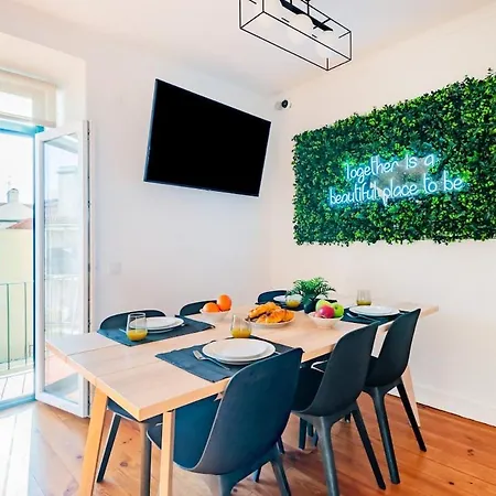 Guest 2 Boutique House