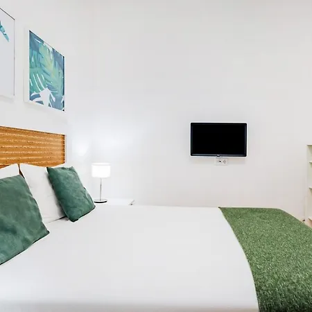 Guest 2 Boutique House