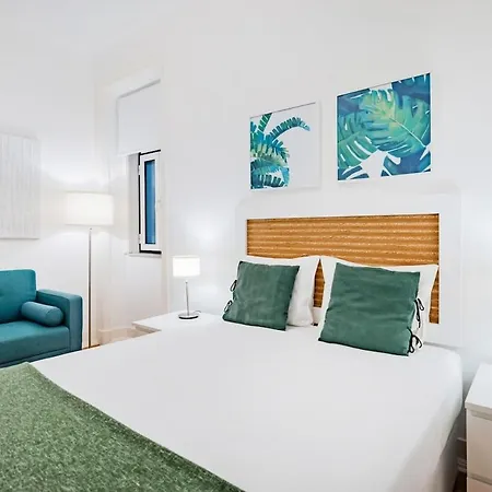 Guest 2 Boutique House Hotel *