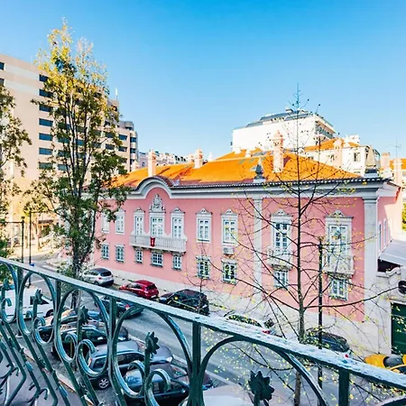Отель Guest 2 Boutique House Лиссабон