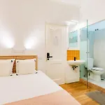 Guest 2 Boutique House Hotel