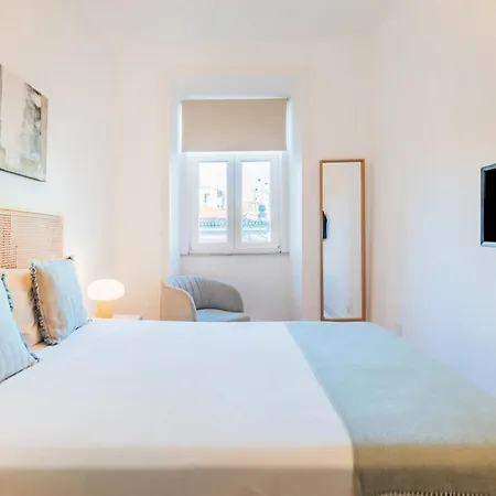 Guest 2 Boutique House فندق *