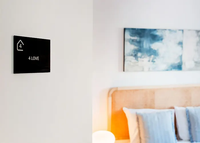 Guest 2 Boutique House Hostel *